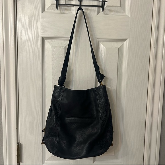 The SAK black leather bag🖤👜 NWOT; Tassel and magnetic closure - Picture 4 of 8